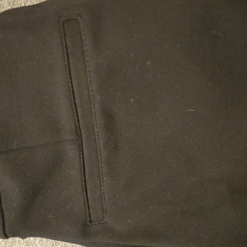 Old Navy Women's Black Chinos - Picture 4 of 4